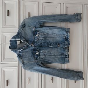 Womens H&M cropped jeans jacket size 4